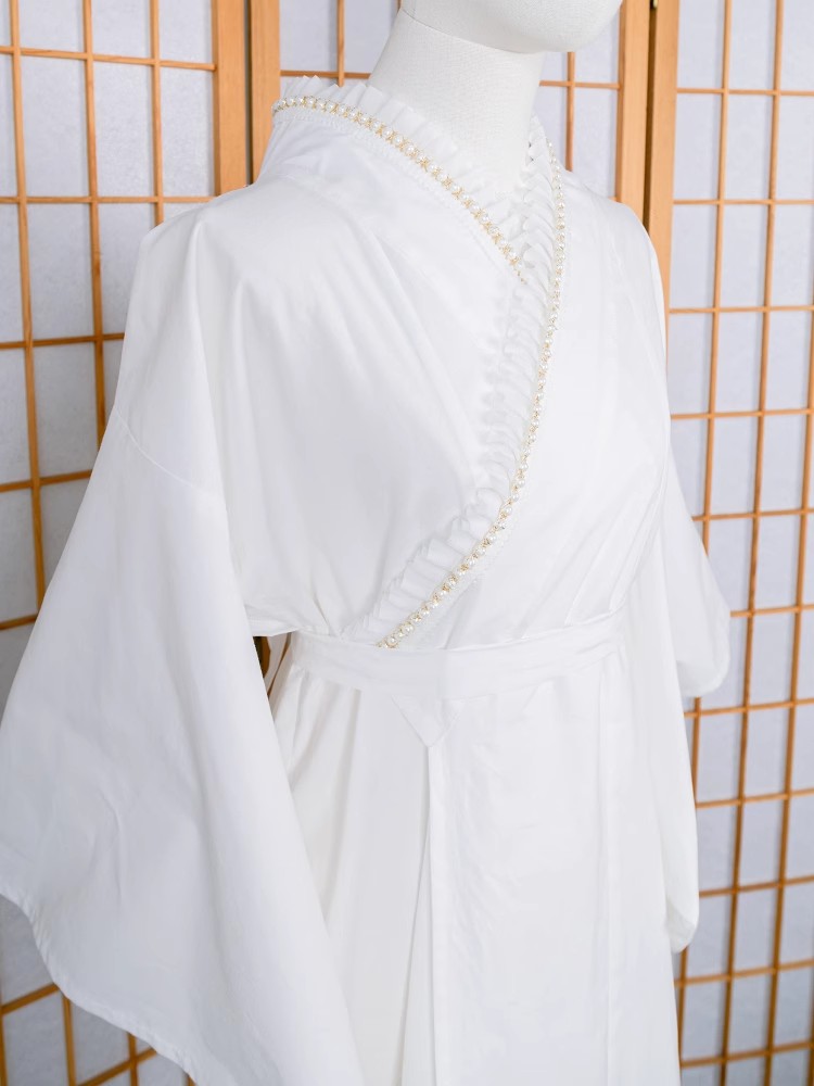 Japanese Women Formal Wear - Pakaian Dalam Kimono Berhias Renda Warna